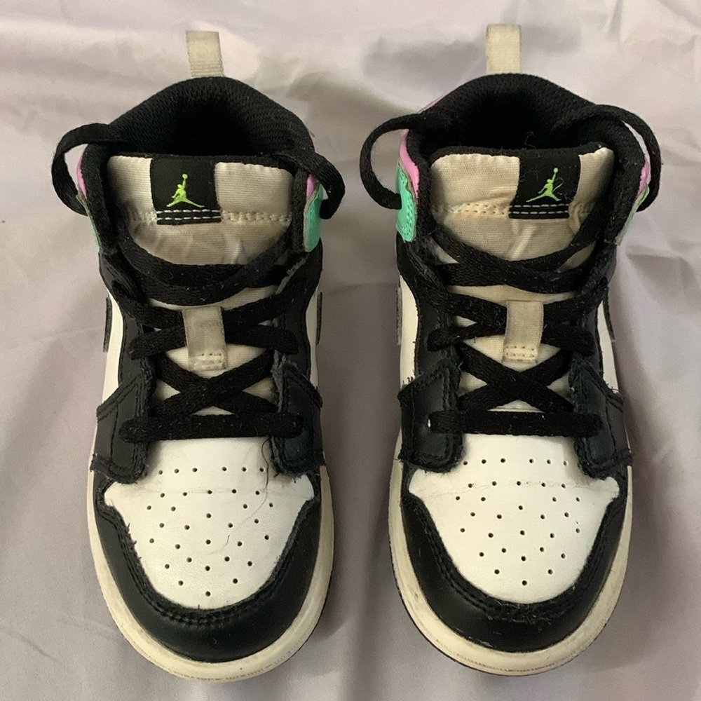 Air Jordan 1 Mid GS 'Pastel